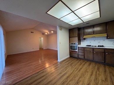 3912 Irongate Ct, Las Vegas, NV 89120 - photo 7