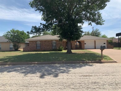 3057 Heritage Cir, Abilene, TX 79606 - photo 2