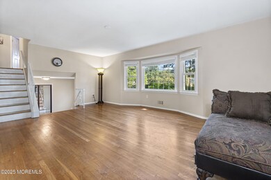 168 Throckmorton Ln, Old Bridge, NJ 08857 - photo 5