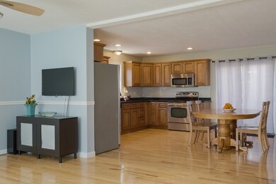 113 Border St unit C, Whitinsville, MA 01588 - photo 6