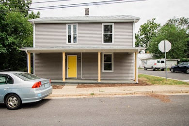 302 W Bruce St, Harrisonburg, VA 22801 - photo 5