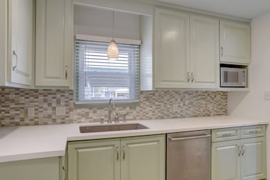 1112 Tabor St, Houston, TX 77009 - photo 6