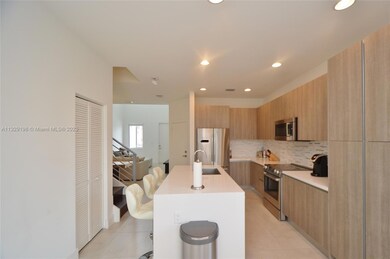 unlisted-address, Doral, FL 33178 - photo 7