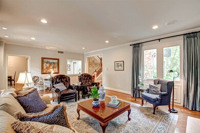 8971 Briar Forest Dr, Houston, TX 77024 - photo 6