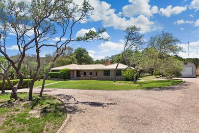 749 Northwood Hills Dr, Fredericksburg, TX 78624 - photo 3