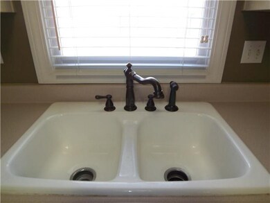 The ideal DOUBLE sink!!  New fixtures and a great 