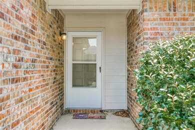 2817 Hilcroft Ave, Denton, TX 76210 - photo 3