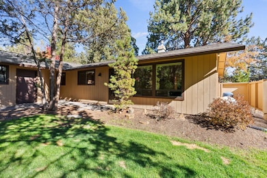 61450 Little John Ln, Bend, OR 97702 - photo 5