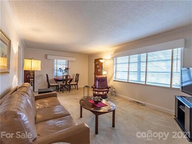 327 Holland Dr, Statesville, NC 28677 - photo 5