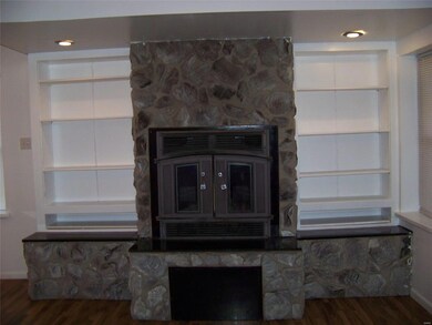 4616 Lee Ave, Saint Louis, MO 63115 - photo 3