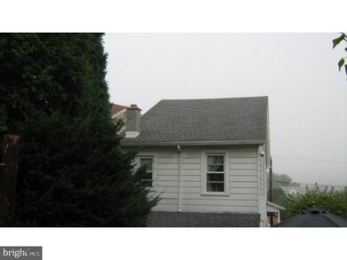 33 Walnut St, Middleport, PA 17953 - photo 4