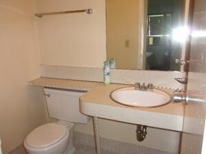 118 Norwich E, West Palm Beach, FL 33417 - photo 7