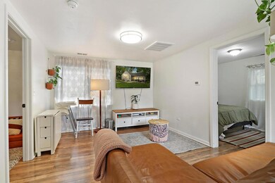 1304 W Ridgeland Ave, Waukegan, IL 60085 - photo 3