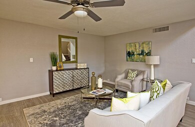 005_Living Room