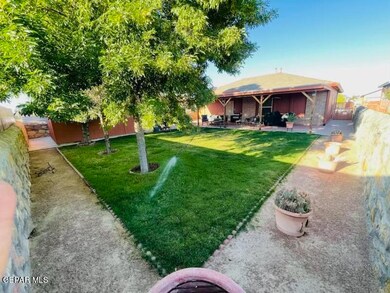 605 Maravillas St, El Paso, TX 79928 - photo 4