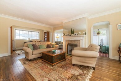 2649 Edgehill Rd, Cleveland, OH 44106 - photo 6