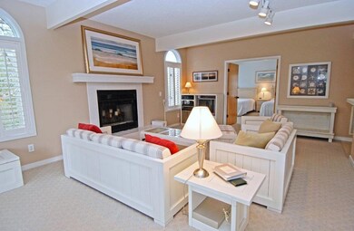 DSC_0016_living 5