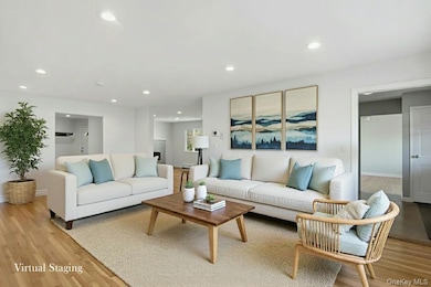 6 Vingut Ln, Setauket, NY 11733 - photo 6