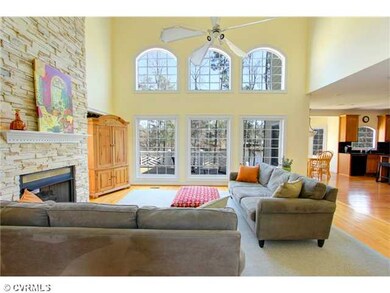 Den/Family/Great Room - 2-story Family Room with w