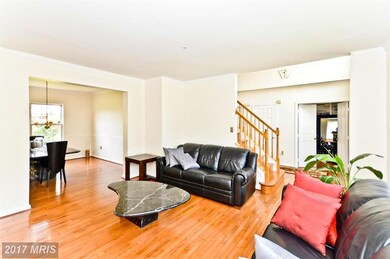 5706 Silk Tree Dr, Riverdale, MD 20737 - photo 5