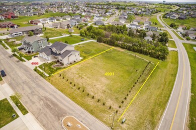 4901 Cornice Dr, Bismarck, ND 58503 - photo 2