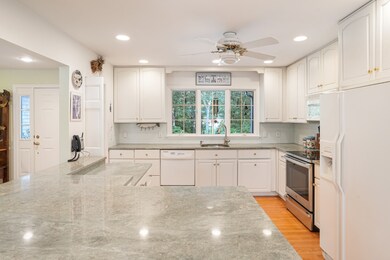 24 Dark Woods Rd, Edgartown, MA 02539 - photo 6