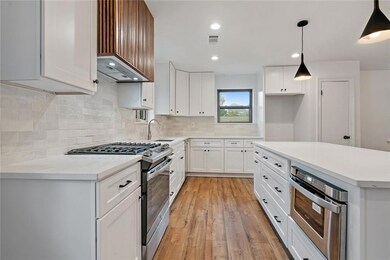 819 W 16th Ave, Covington, LA 70433 - photo 3