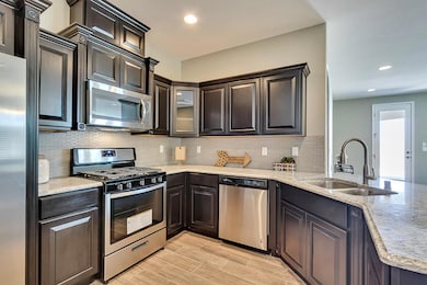 13646 Bradford St, Horizon City, TX 79928 - photo 7