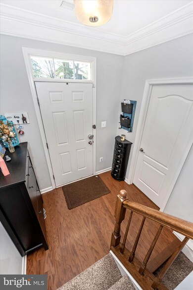 18457 Mateny Rd, Germantown, MD 20874 - photo 4