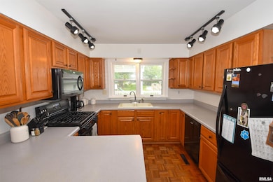 10019 N Spring Ln, Peoria, IL 61615 - photo 6