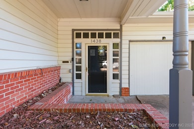 1438 E 53rd St, Tulsa, OK 74105 - photo 5