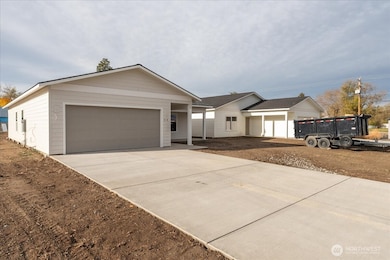 34 Simpson St, Mansfield, WA 98830 - photo 2