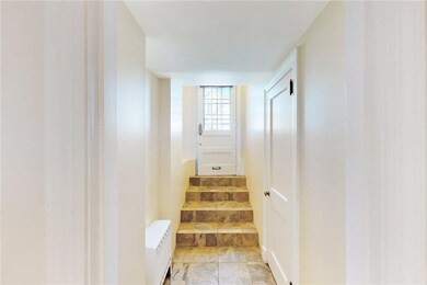 45 Ayrault St unit 1, Newport, RI 02840 - photo 5