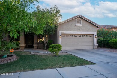 142 N Pineview Dr, Chandler, AZ 85226 - photo 7