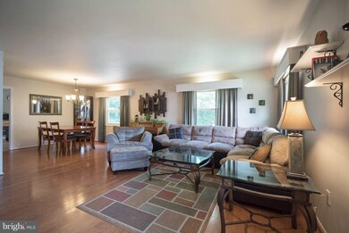 12630 Milburn Ln, Bowie, MD 20715 - photo 5