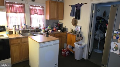 385 Herr St, Lock Haven, PA 17745 - photo 3