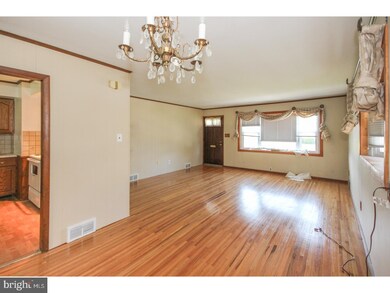 3710 Ridgewood Ln, Brookhaven, PA 19015 - photo 4