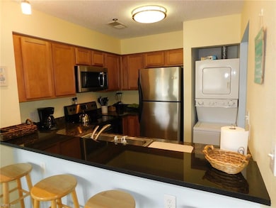 304 28th St unit 313, Virginia Beach, VA 23451 - photo 3