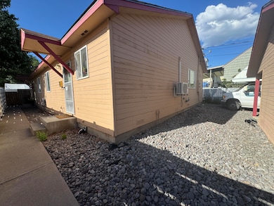 1667 Portland St unit 1 & 2, Klamath Falls, OR 97601 - photo 4