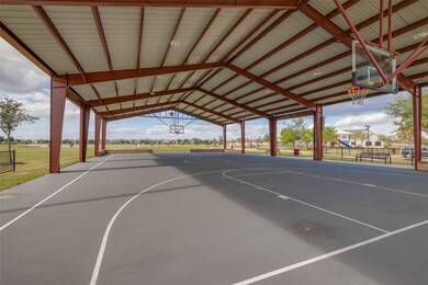 2418 Imperial Jade Dr, Rosharon, TX 77583 - photo 6