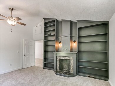 7606 SW 10th Place, Des Moines, IA 50315 - photo 5