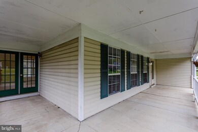 2956 Eutaw Forest Dr, Waldorf, MD 20603 - photo 3