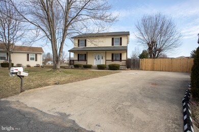 108 Honey Creek Cir, Stephens City, VA 22655 - photo 5