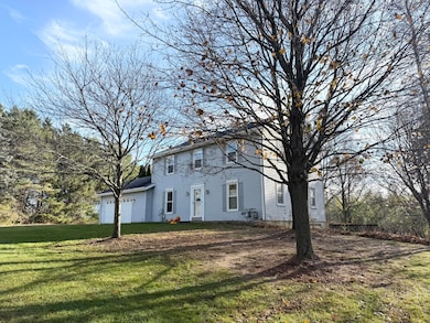 546 Herford Dr, Wales, WI 53183 - photo 2