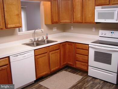 2050 Honeysuckle Ln, Winchester, VA 22601 - photo 4