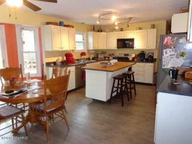 5605 W Us Highway 12, Buchanan, MI 49107 - photo 5