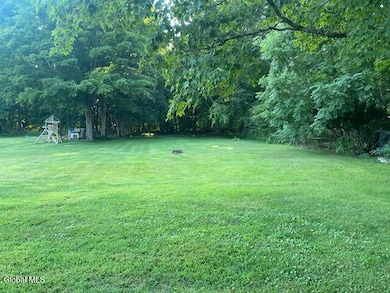 84 High St, Hoosick Falls, NY 12090 - photo 4