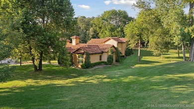 2869 E 72nd St, Tulsa, OK 74136 - photo 3