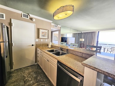 Kitchen open to Livingroom