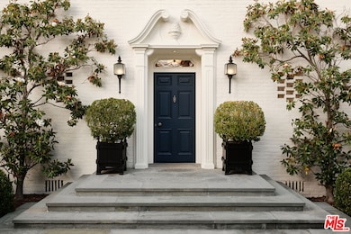 826 Greenway Dr, Beverly Hills, CA 90210 - photo 5